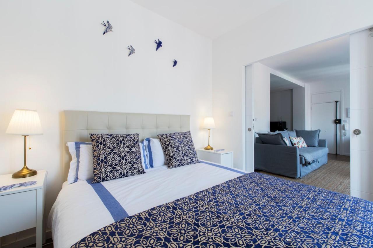 Amazing Downtown Apt With Small Balcony With View Over The Castle Lissabon Exterior foto
