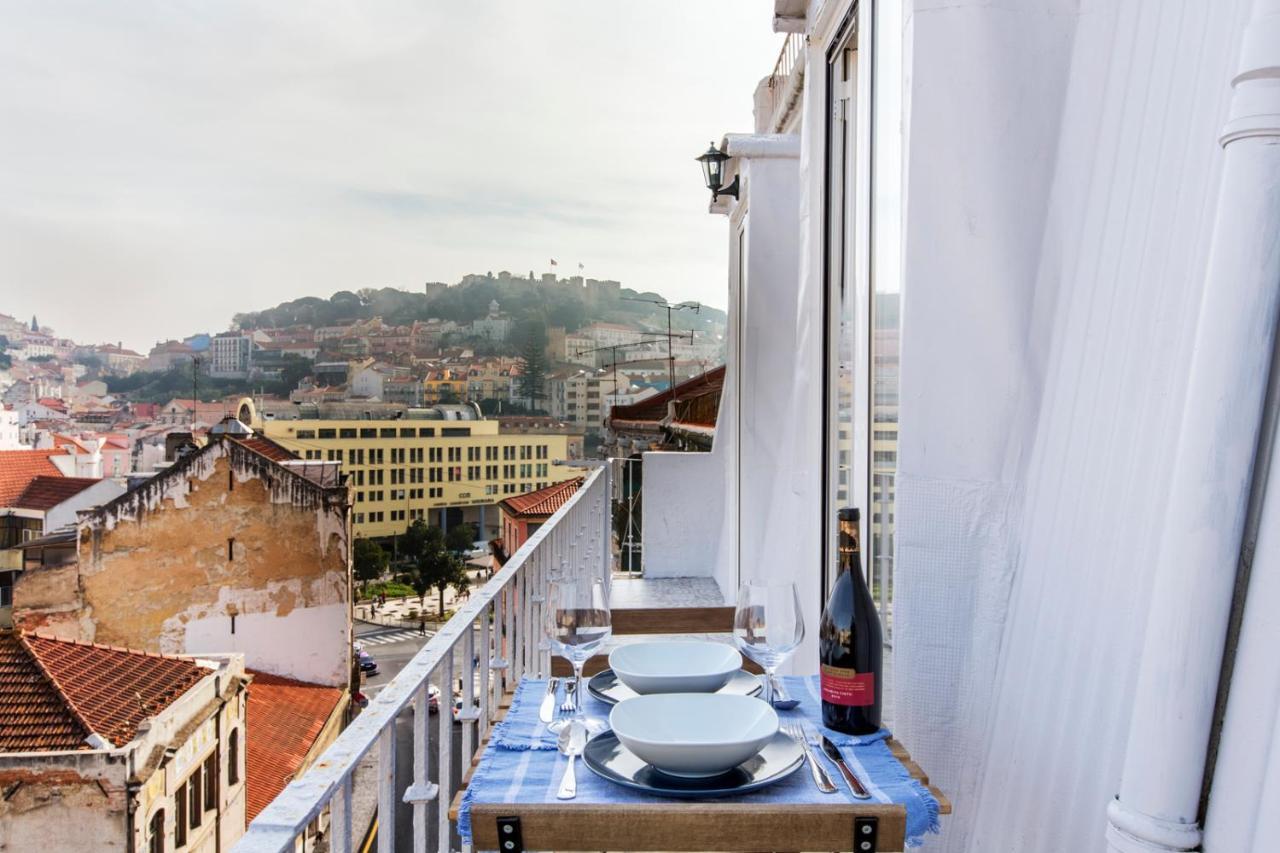 Amazing Downtown Apt With Small Balcony With View Over The Castle Lissabon Exterior foto
