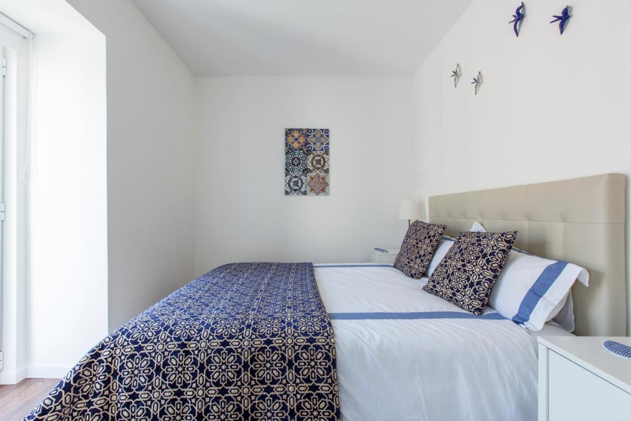 Amazing Downtown Apt With Small Balcony With View Over The Castle Lissabon Exterior foto
